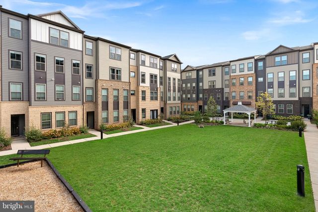 45954 RAVEN TER, Sterling, VA 20165