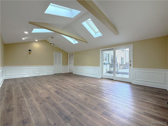 10151 Pineledge Drive South, Clarence, NY 14031