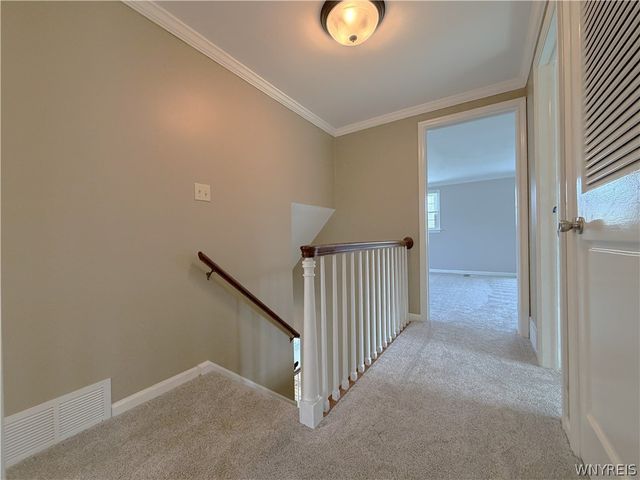 10151 Pineledge Drive South, Clarence, NY 14031