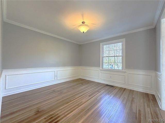 10151 Pineledge Drive South, Clarence, NY 14031