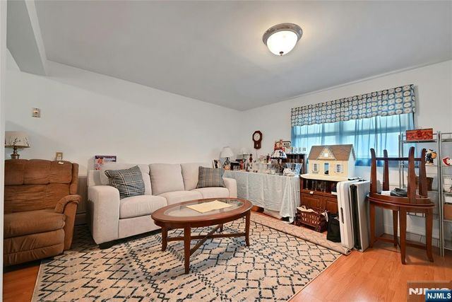 347 Chestnut Avenue, South Hackensack, NJ 07606