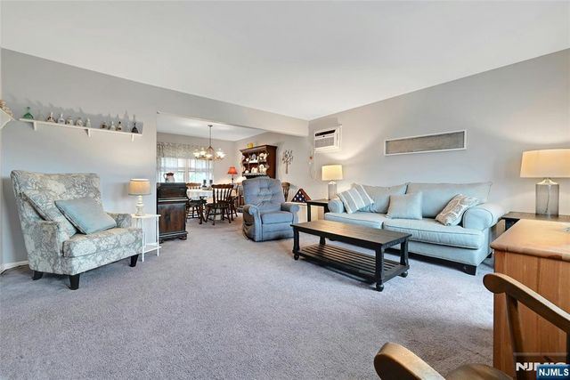 347 Chestnut Avenue, South Hackensack, NJ 07606
