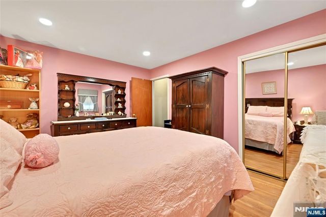 347 Chestnut Avenue, South Hackensack, NJ 07606