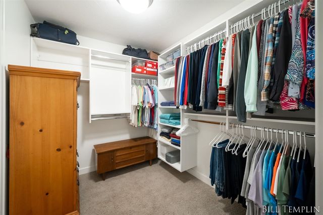 6553 Potters Wheel Drive, Caledonia, MI 49316