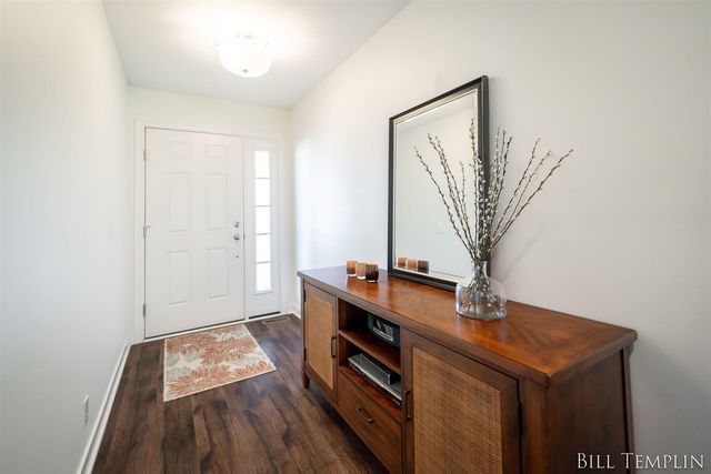 6553 Potters Wheel Drive, Caledonia, MI 49316