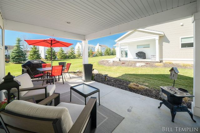 6553 Potters Wheel Drive, Caledonia, MI 49316