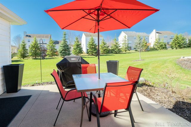 6553 Potters Wheel Drive, Caledonia, MI 49316