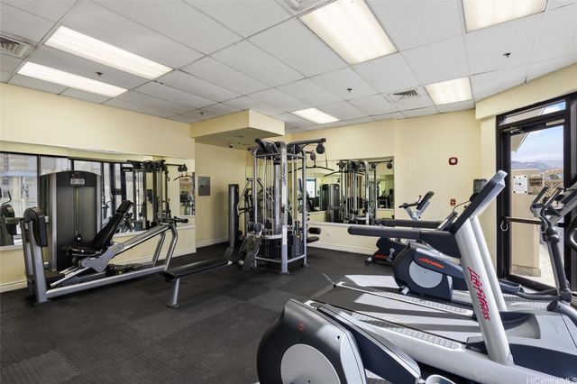 445 Seaside Avenue 3909, Honolulu, HI 96814