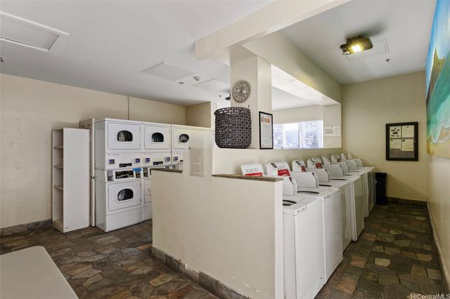 445 Seaside Avenue 3909, Honolulu, HI 96814