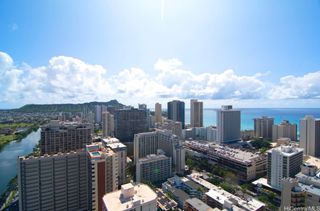 445 Seaside Avenue 3909, Honolulu, HI 96814