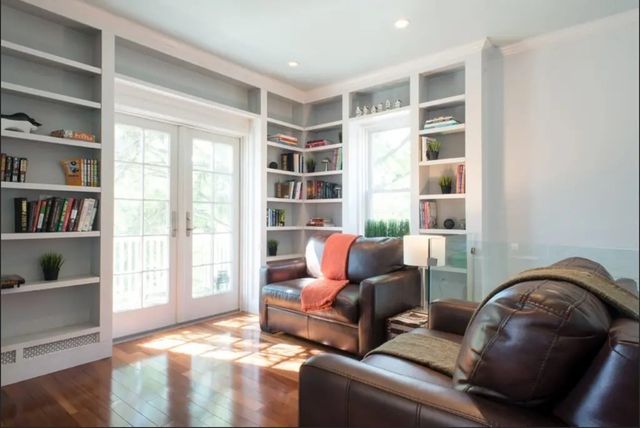 76 Walden St 2, Cambridge, MA 02140