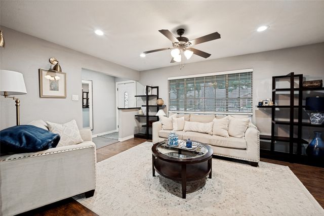 5024 Fall River Drive, Fort Worth, TX 76103