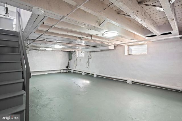 218 E COUNTY LINE RD, Hatboro, PA 19040