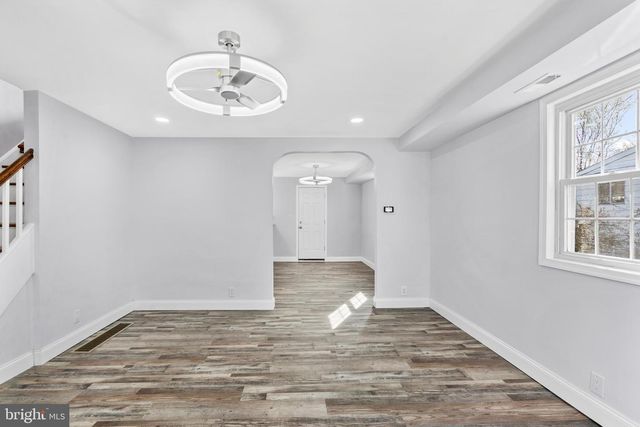 218 E COUNTY LINE RD, Hatboro, PA 19040