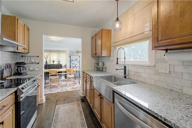 346 Kensington Avenue, Kansas City, MO 64124