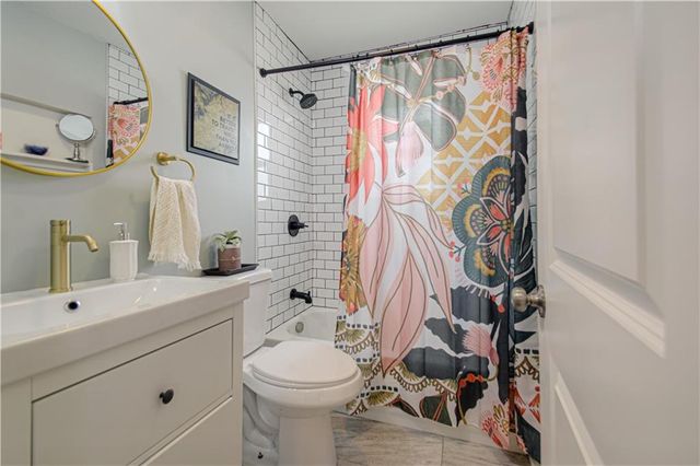 346 Kensington Avenue, Kansas City, MO 64124