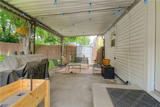 346 Kensington Avenue, Kansas City, MO 64124