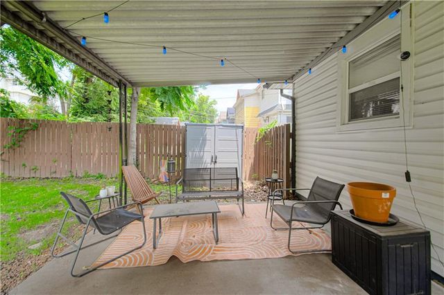 346 Kensington Avenue, Kansas City, MO 64124