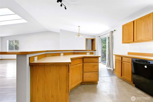1671 Dickinson Avenue, Shelton, WA 98584