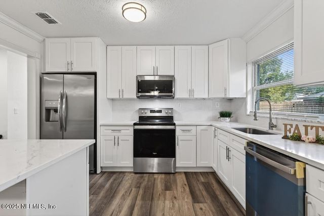 8219 NEWPORT Road, Jacksonville, FL 32244