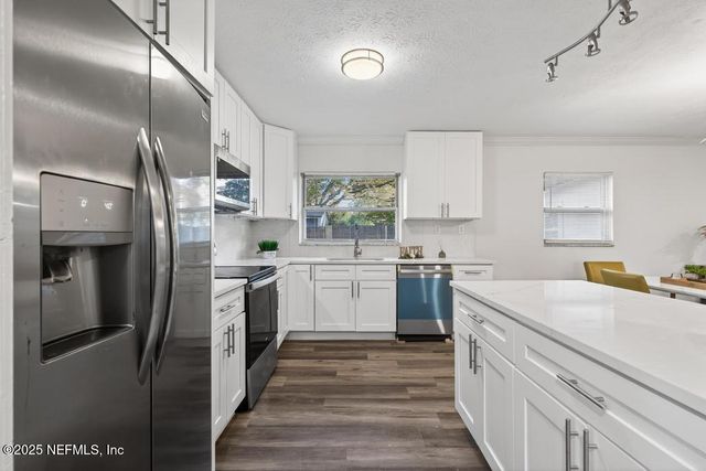 8219 NEWPORT Road, Jacksonville, FL 32244