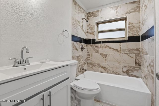 8219 NEWPORT Road, Jacksonville, FL 32244