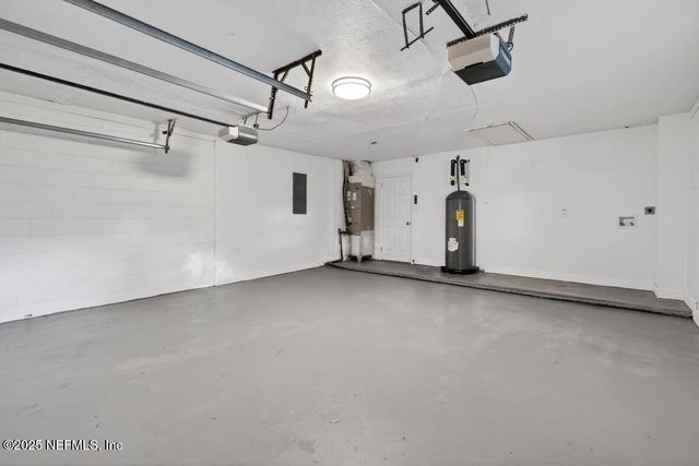 8219 NEWPORT Road, Jacksonville, FL 32244