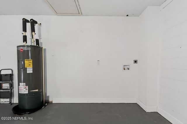 8219 NEWPORT Road, Jacksonville, FL 32244