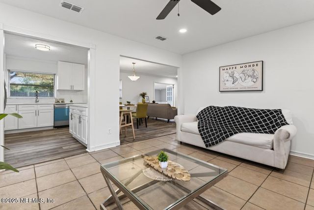 8219 NEWPORT Road, Jacksonville, FL 32244