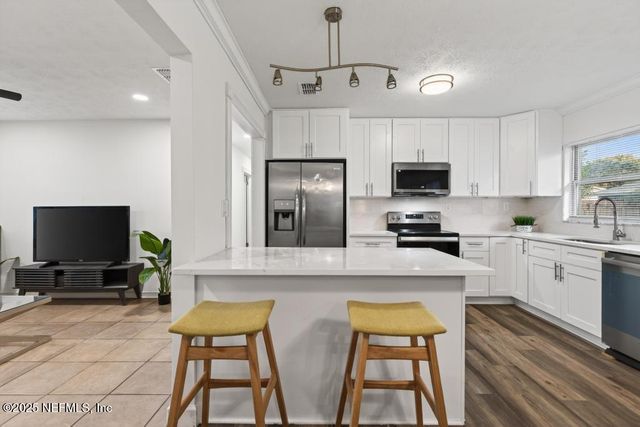 8219 NEWPORT Road, Jacksonville, FL 32244