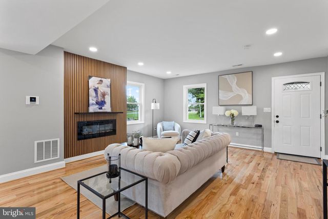1358 CROFTON RD, Baltimore, MD 21239