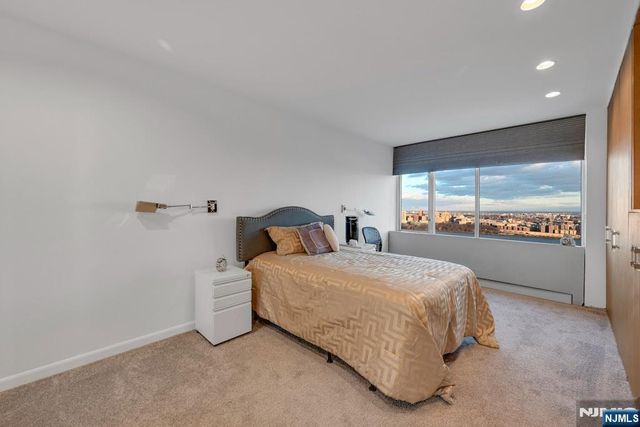 5 Horizon Road 2909, Fort Lee, NJ 07024