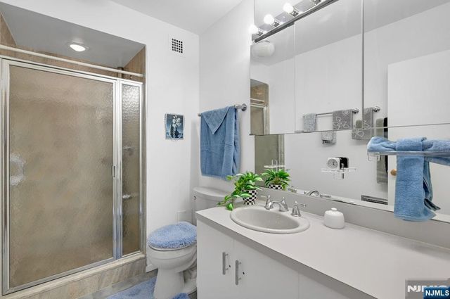 5 Horizon Road 2909, Fort Lee, NJ 07024