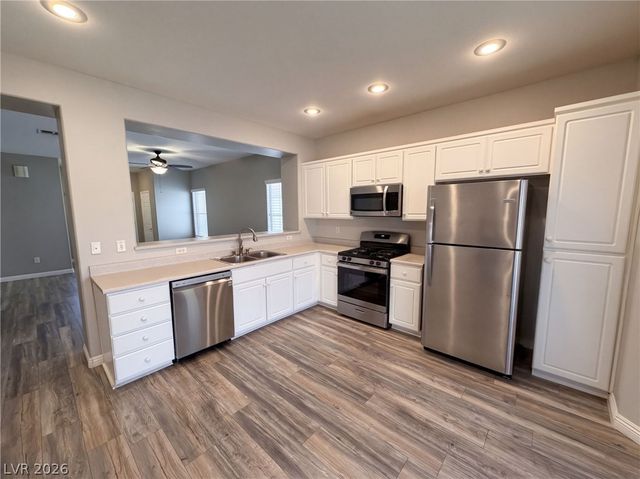 1762 Black Fox Canyon Road, Henderson, NV 89052