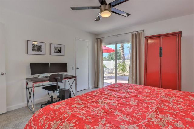 1421 Sunflower Circle N, Palm Springs, CA 92262