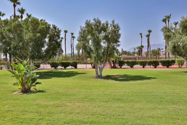 1421 Sunflower Circle N, Palm Springs, CA 92262