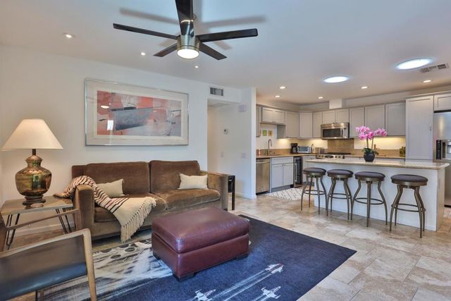 1421 Sunflower Circle N, Palm Springs, CA 92262
