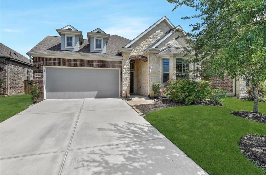 1622 Mahan Drive, Richmond, TX 77406