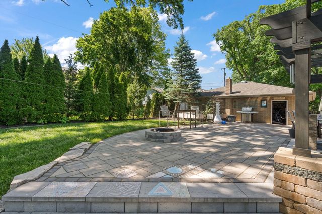 11728 Monroe Place, Crown Point, IN 46307