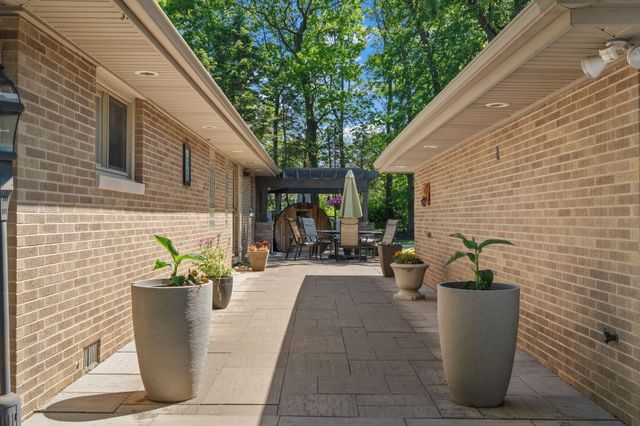 11728 Monroe Place, Crown Point, IN 46307