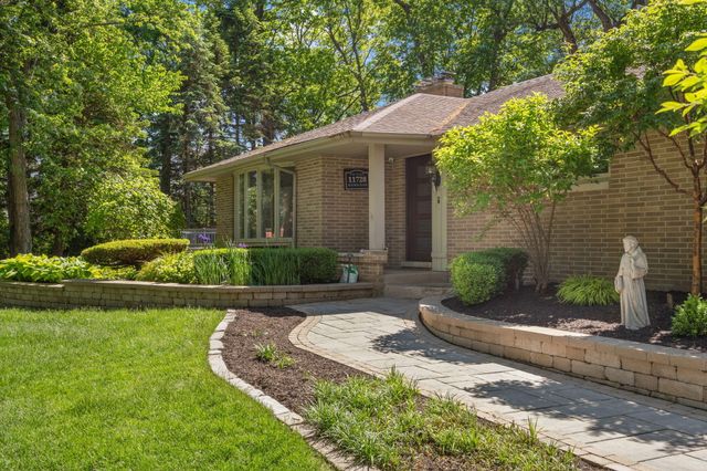 11728 Monroe Place, Crown Point, IN 46307