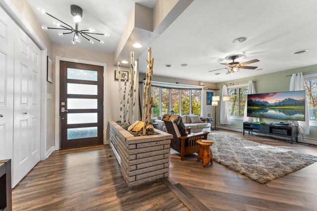 11728 Monroe Place, Crown Point, IN 46307