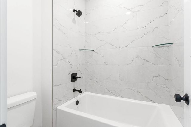 4104 W Wood Street, Rogers, AR 72756