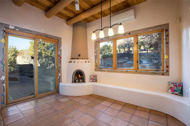 1301 Hummingbird Court, Santa Fe, NM 87501