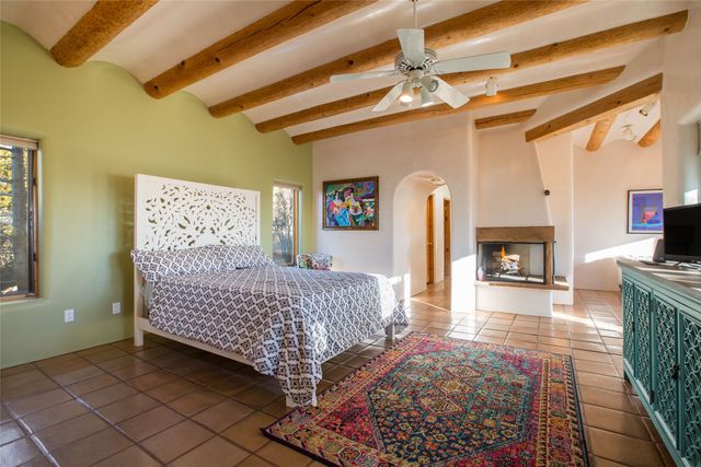 1301 Hummingbird Court, Santa Fe, NM 87501