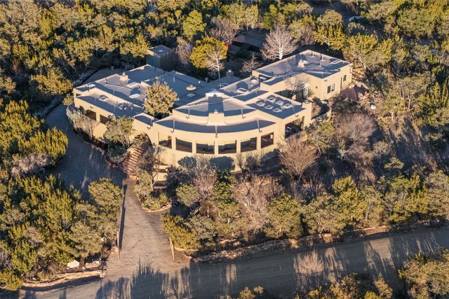 1301 Hummingbird Court, Santa Fe, NM 87501