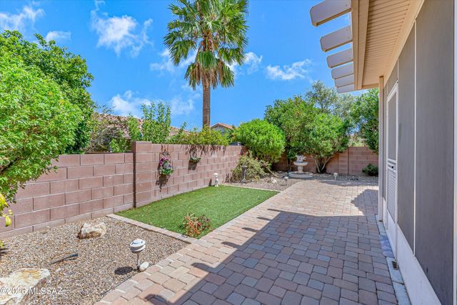 8048 W Cottonwood Wash Way, Tucson, AZ 85743