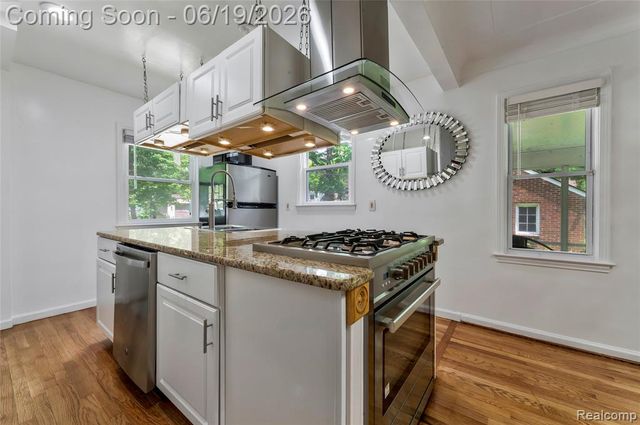 16216 Burgess, Detroit, MI 48219