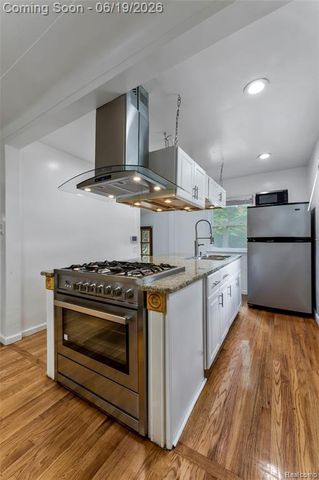 16216 Burgess, Detroit, MI 48219