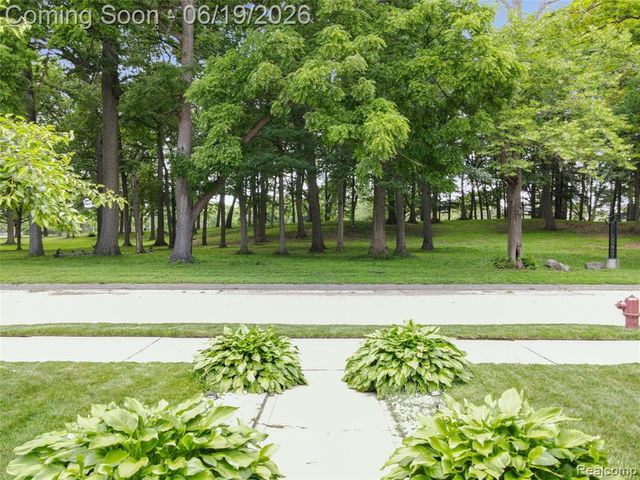 16216 Burgess, Detroit, MI 48219